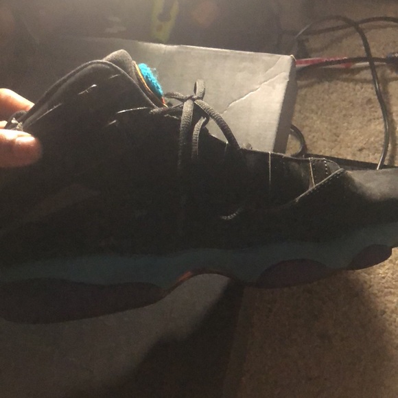 Selling all shoes and discounted and ready to ship - Picture 2 of 3